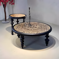 Table basse ronde en bois massif sculpté de style moderne du milieu du siècle français avec plateau en verre, écologique