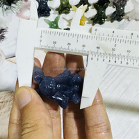 Figurine mini-gemme sculptée en matériaux mixtes Glaceon Eevee Pokémon pour collection de fans d'anime, décoration de bureau en cristal