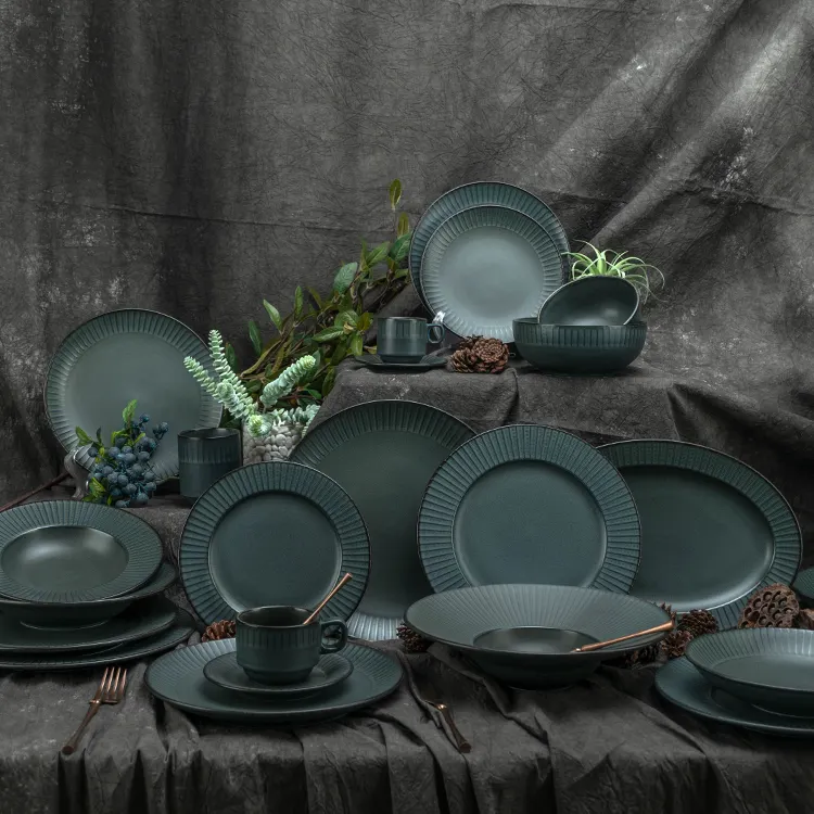 Verde scuro Germania Polonia Crokery Casa Set di Stoviglie di Porcellana Piatti Piatto Set di Stoviglie In Ceramica Da Tavola