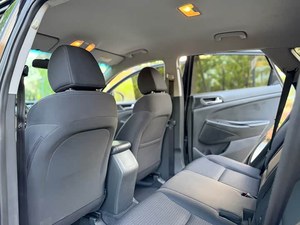 <span class=keywords><strong>Hyundai</strong></span> <span class=keywords><strong>Tucson</strong></span> 2015 SUV Version Confort 1.6L Essence Automatique 2RM Conduite à Gauche Voiture d'<span class=keywords><strong>occasion</strong></span> Pas Cher Vente en Gros - Product Image 6