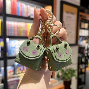 Cartoon Keychain Schoolbag Pendant PU Backpack Acessórios Mini Bag Key Ring Estilo promocional Cute Leather Key Chain Bag Charm - Product Image 2