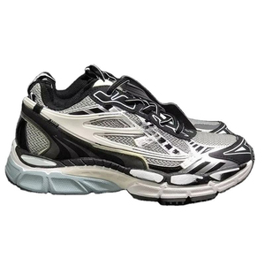 Sneakers unisexes en maille de style technique argenté et noir, respirantes, à semelle épaisse dentelée, antidérapantes, chaussures de sport décontractées pour la course à pied - Product Image 2