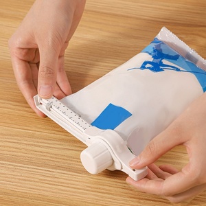 Reusable Sealing Clip <b>Kitchen</b> Snacks Moistureproof Sealing Tool for Food with Discharge Nozzle Food Preservation Sealing Clip - Product Image 5