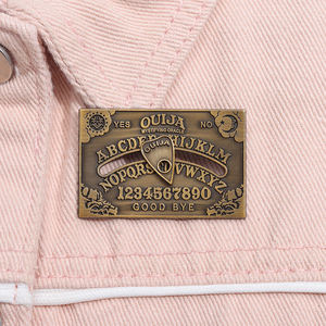 Pin Enamel Ouija Bergaya Retro, Bros Papan Ramalan Sihir, Lencana Kerah untuk Tas Ransel, Pakaian, Pin Misterius, Perhiasan, Hadiah - Product Image 5