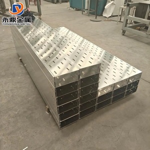 Système de chemin de câbles industriel perforé en acier inoxydable 304, pont de palettes, gaine de câblage extérieure, structure métallique haute performance pour dissipation thermique - Product Image 3