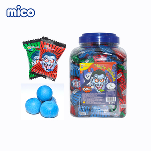 Bâtonnet de chewing-gum fruité FUN DEVIL STICK LONG BUBBLE GUM en boîte - Product Image 5