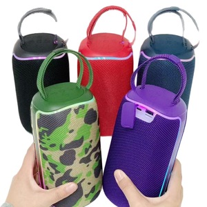 Enceinte portable sans fil M32PRO avec lumière RGB, support <span class=keywords><strong>de</strong></span> lanière, radio FM, carte TF, Bluetooth 5.4 pour camping en extérieur, voyage, fête, cadeau, boîte à son - Product Image 5