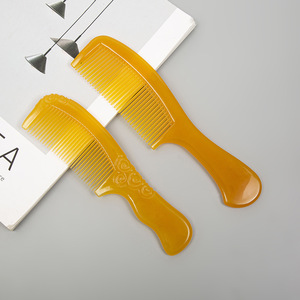 Autres peignes à cheveux JF 011 – Outil de coiffure élégant en plastique jaune pour femme, idéal pour les trajets quotidiens - Product Image 2