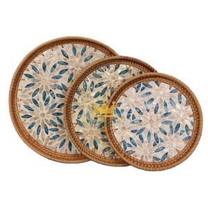 Bandeja Redonda Decorativa de Ratán con Incrustaciones de Madreperla para Hoteles, Restaurantes y Servicios de Catering, Venta al Por Mayor a Granel desde Vietnam - Product Image 1