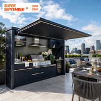 Îlot de cuisine extérieur luxueux avec toit LED motorisé, unité de cuisine extérieure, barbecue à gaz, fumoir pour terrasse sur le toit