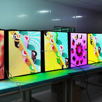Affichage LED mural extérieur, signalétique numérique étanche et peu encombrante pour les expositions d'art et la publicité commerciale