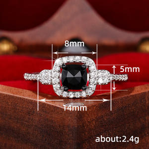 แหวนเงินแท้ 925 ประดับพลอยออนิกซ์ทรงเรขาคณิตสำหรับผู้หญิง แหวนคริสตัลสำหรับงานหมั้น - Product Image 4