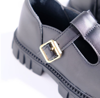 Nouvelles chaussures en cuir noires Mary Jane pour filles, avec boucle, respirantes, résistantes à l'usure, semelle épaisse, chaussures décontractées pour enfants, style campus