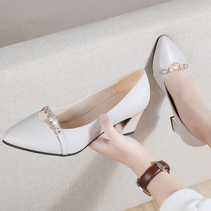 توريد مباشر من المصنع احذية نسائية جلد ربيعية وخريفية مكتنزة بكعب عالي احذية نسائية للعمل احذية كاجوال للبيع - Product Image 2