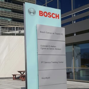 LC Large Outdoor Advertising Board Commercial Display Illuminated Business Customized Pylon Signage - Product Image 6