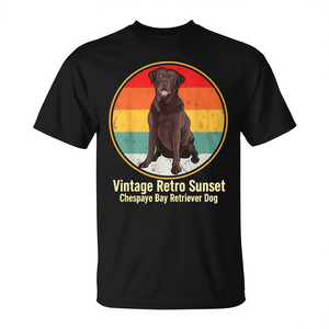 Camiseta vintage retro con diseño de perro Chesapeake Bay Retriever al atardecer - Product Image 2
