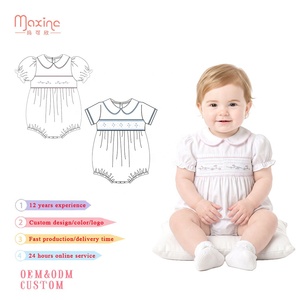 Body Estivo per Neonata con Colletto Peter Pan e Ricamo Floreale Smock Fatto a Mano, Maniche a Sbuffo, Personalizzabile, Maxine - Product Image 1