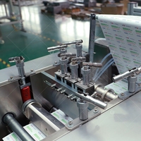 Machine de fabrication de coton-tige d'alcool médical 6 voies entièrement automatique à grande vitesse