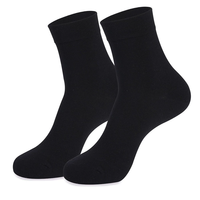 Vente en gros de chaussettes habillées en coton pour hommes chaussettes de sport athlétiques pour hommes chaussettes classiques de travail aux couleurs unies