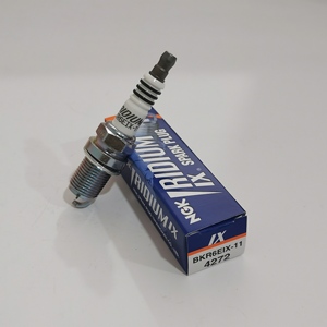 Pièces automobiles NGK autorisées à la vente de bougies d'allumage d'origine authentiques 4272 BKR6EIX-11 OEM 32017028 CD130047 MS851335 2240127N65 - Product Image 2