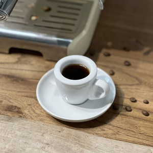 Tazza da Caffè in Ceramica a Parete Spessa 9MM, Tazzina da Espresso 60ML, Set di Tazza e Piattino in Ceramica per Caffè Preparato a Mano - Product Image 4
