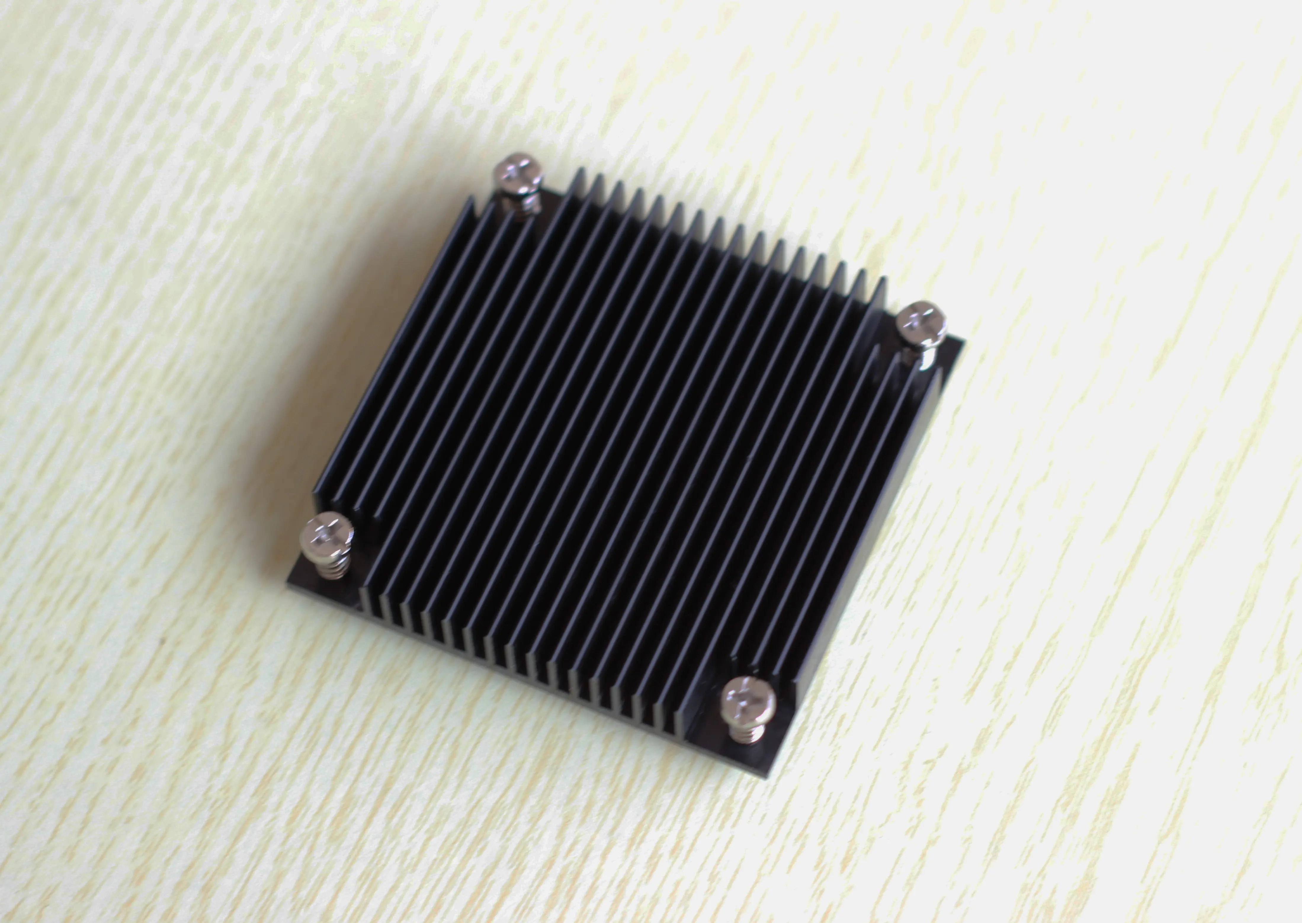 Kustom Sunflower Radiator besar Skive Fin Amplifier LED Heatsink ekstrusi profil Heat Sink