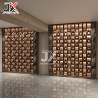 Étagères sur mesure, vitrines, clubs haut de gamme, bar, cave à vin rouge, vignobles, caves à vin, crémaillères à vin, design de magasin 3D