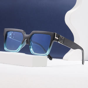 Lunettes de soleil élégantes à monture carrée noires unisexes, protection UV400, matériau PC, pour la conduite en extérieur - Product Image 4