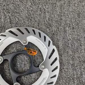 จานเบรก <span class=keywords><strong>Shimano</strong></span> <span class=keywords><strong>RT</strong></span> CL800 Ice Technology แบบ Center Lock สำหรับ 105 R7170 R8170 R7020 จักรยานเสือหมอบและเสือภูเขา รุ่น CL800 - Product Image 6