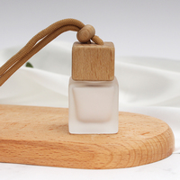 Bouteille en verre vide pour diffuseur de parfum de voiture, 8 ml, 10 ml, avec logo personnalisable, à suspendre, pour désodorisant de voiture, vente en gros