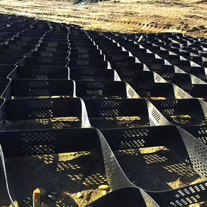 رصف شبكة عشب بلاستيكية صناعية عالية الجودة للحدائق والمناظر الطبيعية في الهواء الطلق تستخدم الكثير من الجدار للصرف الممتاز - Product Image 1