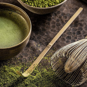 Cuillère à thé en bambou moucheté BAMBUS Chic - Faite à la main, 18 cm (7 pouces), cuillère à thé Gongfu avec motif naturel moucheté pour le matcha - Product Image 3