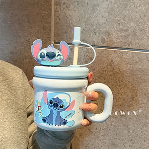 Vente chaude <span class=keywords><strong>Disney</strong></span> Cartoon Céramique Cadeau De Noël Tasse Paille avec Cap Personnel Café Lait Tasse pour Bureau et Maison - Product Image 2