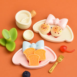 Bonito Cabujón de Resina con Forma de Plato de Fresa para Decoración DIY de Horquillas, Fundas de Teléfono y como Adorno de Comida en Miniatura para Cocina - Product Image 2