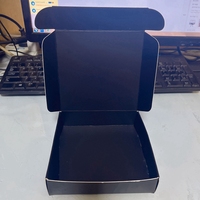 Boîte d'expédition rigide en carton ondulé personnalisée pour ceintures, doublée d'éponge, avec revêtement UV, pelliculage mat, gaufrage, biodégradable et pliable