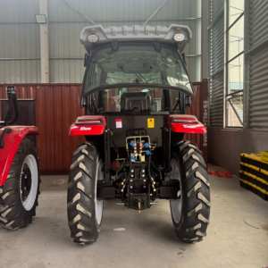 Petit tracteur 4x4, spécifique à l'agriculture, avec cabine, garantie gratuite d'un an - Product Image 3