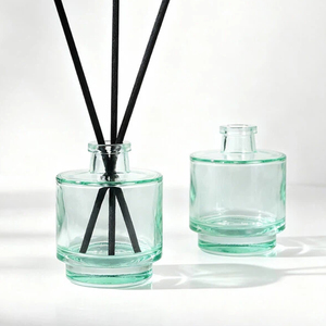 Bottiglia di Profumo per Auto in Vetro Verde da 500ml, 200ml, 100ml, 50ml, Rotonda con Design Unico a Gradini - Product Image 3