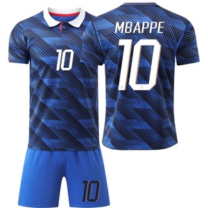 Maillots de <span class=keywords><strong>football</strong></span> personnalisés 2026 pour hommes, taille XL, avec logo et numéro imprimés numériquement, respirants, en polyester ajusté, pour équipes – Vente en gros - Product Image 4