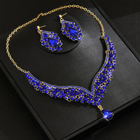 Ensemble Collier et Boucles d'Oreilles de Luxe en Cristal Sur Mesure pour Banquets de Mariage, Accessoires de Mariée Élégants