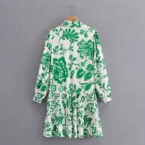 女性の古典的な緑と白の花のプリントドレスボヘミアンフェミニンな緑の花のセクシーなドレス