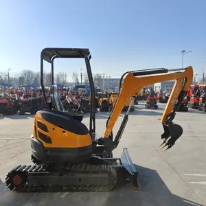 Shandong HIGHTOP brand 2.5 ton Hydraulic Garden Digging Mini Agriculture Excavator Machine for Sale