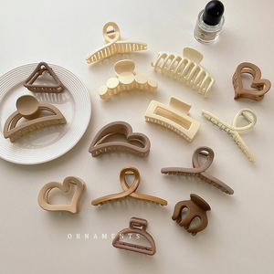 Kẹp tóc cao cấp đính ngọc trai mùa hè kiểu cá mập - Product Image 4