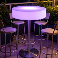 Table haute moderne en plastique avec éclairage LED RGB rechargeable, étanche, lumineuse, pour hôtel, cocktail, fête en plein air, événement, boîte de nuit, patio