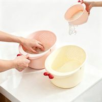 Grand bol en plastique pour le lavage du riz avec égouttoir latéral, passoire pour fruits et légumes, design épuré pour un lavage et un essorage faciles