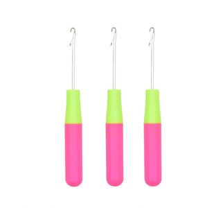 Vente en gros Crochet en plastique Poignée Loquet Crochet pour tressage Extensions de cheveux Perruques - Product Image 1
