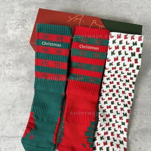 Ensemble <span class=keywords><strong>de</strong></span> 3 paires <span class=keywords><strong>de</strong></span> chaussettes <span class=keywords><strong>de</strong></span> Noël, modèle 2025, chaussettes <span class=keywords><strong>de</strong></span> basket-ball pour hommes, chaussettes <span class=keywords><strong>de</strong></span> sport décontractées pour femmes, chaussettes <span class=keywords><strong>de</strong></span> Noël - Product Image 4