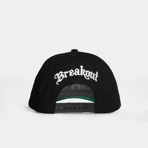 Gorras Personalizadas con Pedrería Estructurada, 5 Paneles Acrílicos con Logotipo Bordado en 3D, Gorras Snapback Negras - Product Image 4