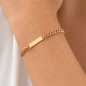 Pulsera de Eslabones Minimalista para Mujer con Colgante de Barra Curva con Logotipo y Texto, Joyería de Moda Transfronteriza - Product Image 3