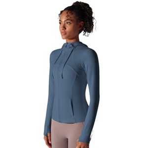 Veste de sport à capuche pour femme en nylon double face, couleur unie, manches longues et poche zippée pour la course à pied, le fitness et le yoga - Product Image 2