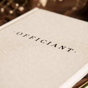 Libro de Oficiante de Lino Crema Repujado para Notas de Discurso, Tapa Dura Negra, Agenda para el Día de la Boda, Regalo para Pastor Oficiante - Product Image 5